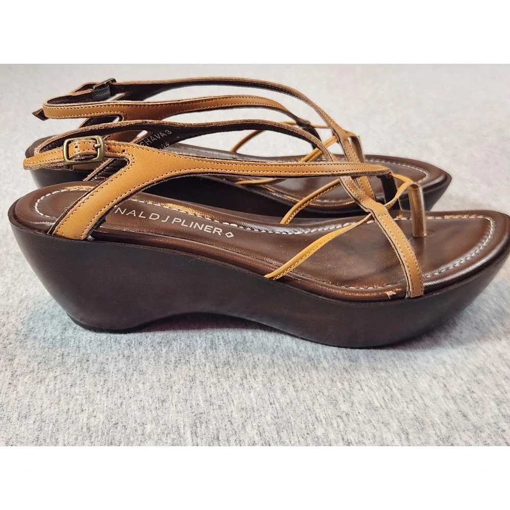 Donald J Pliner Wedge Sandals Womens 6M Brown Tan Strappy Leather CHAVA3 Italy